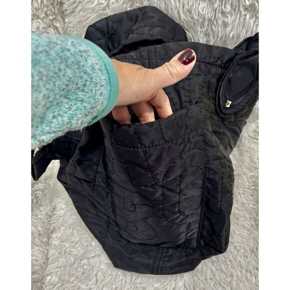 MARC JACOBS Large Black Logo Quilted Nylon Double Handle Tote Bag 20L x 18W x 5H - Picture 4 of 6